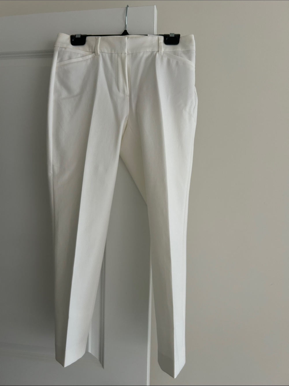 WHBM Slim Ankle White Pants. Size 2S. NWT